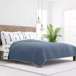 Blue Shibori Reversible 3-pc. Queen Quilt Set