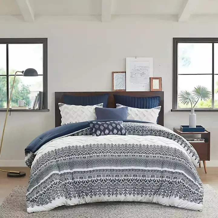 Navy and White 3-pc. Full/Queen Comforter Set