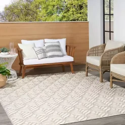 Aloha Ivory Botanical Indoor/Outdoor Area Rug, 3x5