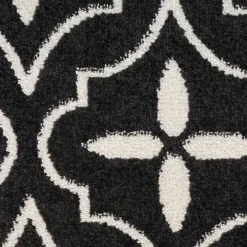 Black & Ivory Quatrefoil Indoor/Outdoor Rug, 5x7