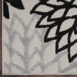 Black and White Floral Outdoor Area Rug, 5x7