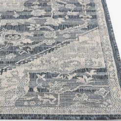 Blue Medallion Lava Indoor/Outdoor Area Rug, 7x9