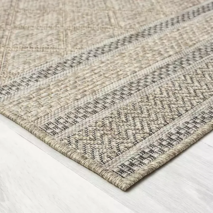 Brown Diamond Lattice Indoor/Outdoor Rug, 5x7