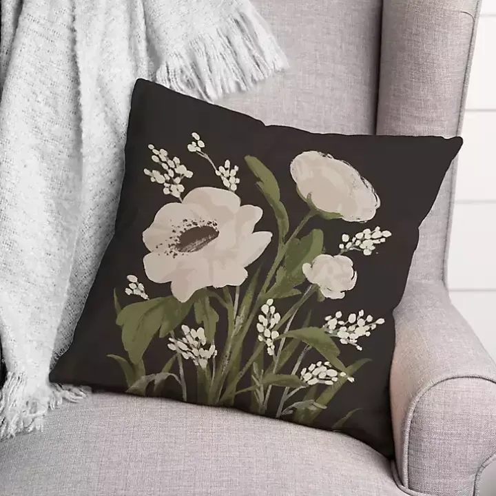 Floral Bloom I Indoor/Outdoor Pillow
