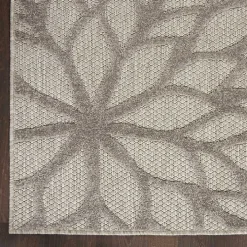 Gray Floral Burst Outdoor Area Rug, 7x10