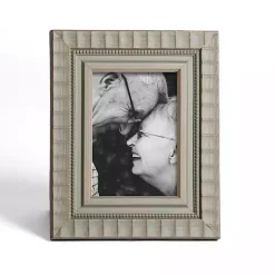 Gray Scalloped Edge Picture Frame