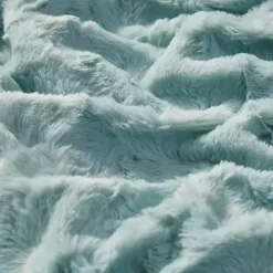 Green Faux Fur Oversized Throw