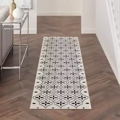 Ivory & Black Quatrefoil Indoor/Outdoor Runner