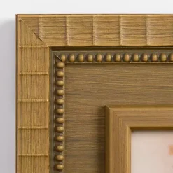 Natural Scalloped Edge Collage Frame