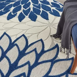 Navy Floral Burst Round Outdoor Area Rug, 7x7
