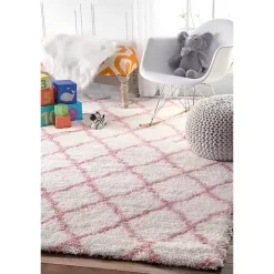 Pink and White Iliza Trellis Area Rug, 5x8