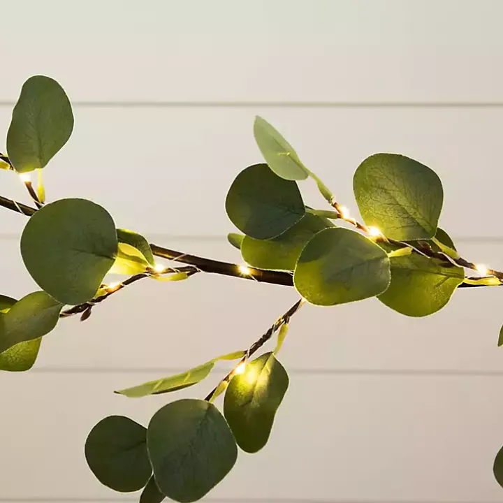 Pre-Lit Eucalyptus Battery Operated Garland