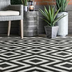 Rain Diamond Fringe Indoor/Outdoor Area Rug, 5x8