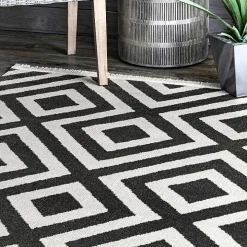 Rain Diamond Fringe Indoor/Outdoor Area Rug, 5x8