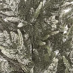 Relaxed Leaf Christmas Tree Arrangement