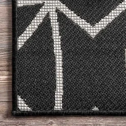 Sanford Gray Geometric Shapes Outdoor Rug, 5x8