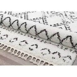 Whisper White Moon Accent Rug, 2x8