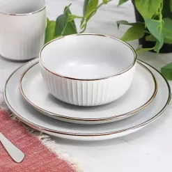 White Leo Stoneware 16-pc. Dinnerware Set