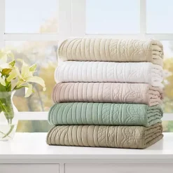 White Oversized Quilted Scalloped Edge Throw