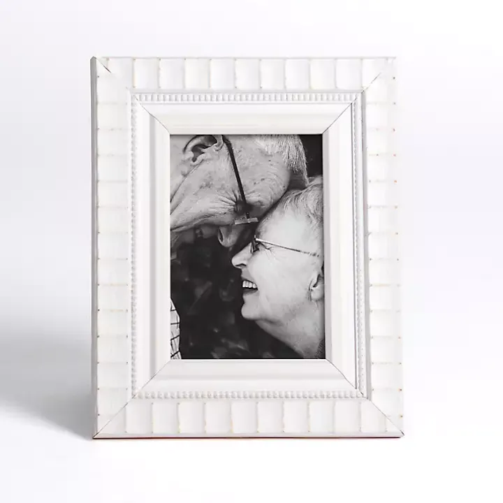White Scalloped Edge Picture Frame